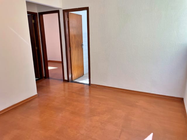 Foto do Apartamento - Apartamento para locação, 02 quartos, 01 vaga, no bairro Camargos, Belo Horizonte-MG | Laris imóveis