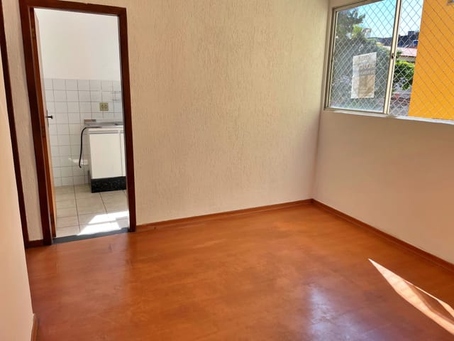 Foto do Apartamento - Apartamento para locação, 02 quartos, 01 vaga, no bairro Camargos, Belo Horizonte-MG | Laris imóveis