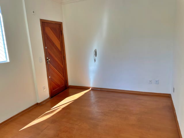 Foto do Apartamento - Apartamento para locação, 02 quartos, 01 vaga, no bairro Camargos, Belo Horizonte-MG | Laris imóveis