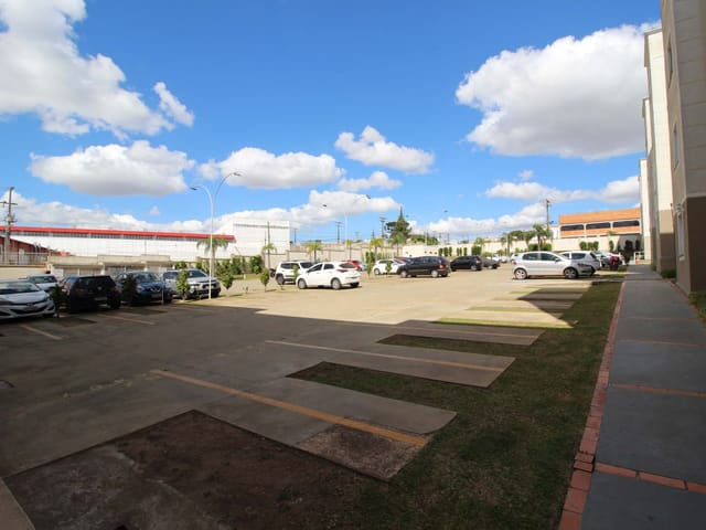 Apartamento com 55m² 2 quartos e 1 banheiro, à venda ou para alugar, no bairro Jardim Carvalho em Ponta Grossa