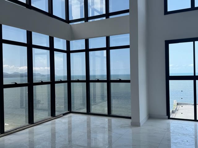 Apartamento com 125m², à venda, no bairro Meia Praia em Itapema