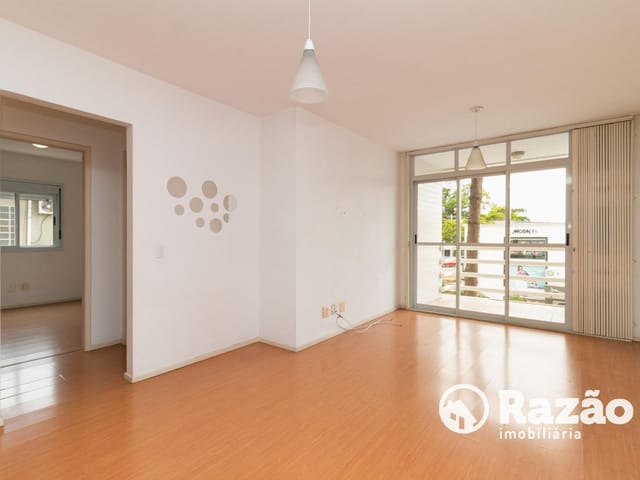 Apartamento 3 quartos e 2 banheiros, para alugar, no bairro Mercês em Curitiba