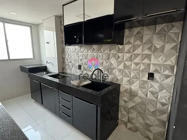 Apartamento 2 quartos e 1 banheiro, à venda, no bairro Cabral em Contagem