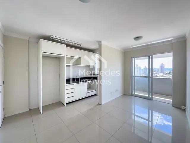 Apartamento 3 quartos e 2 banheiros, à venda, no bairro São Judas em Itajaí