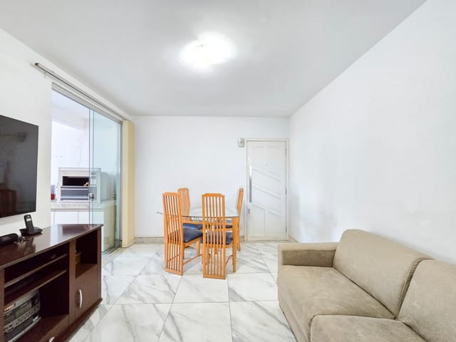Apartamento 3 quartos e 2 banheiros, à venda, no bairro Castelo em Belo Horizonte
