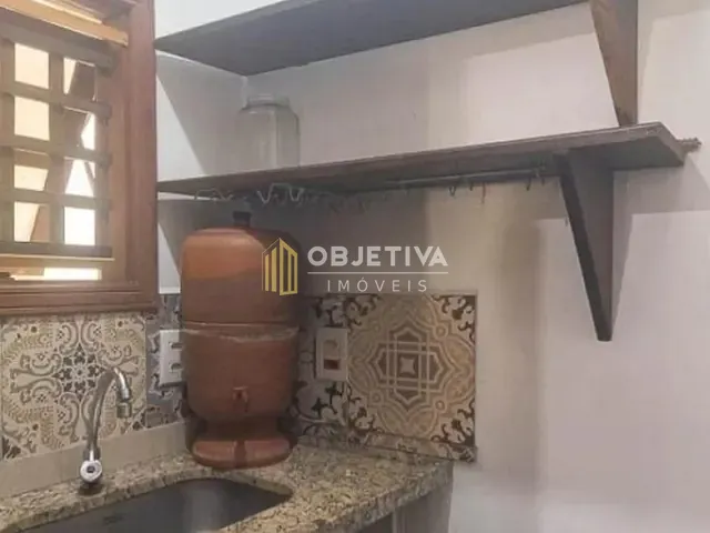 Apartamento 2 quartos e 1 banheiro, à venda, no bairro Moinhos de Vento em Porto Alegre