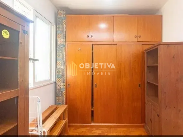 Apartamento 2 quartos e 1 banheiro, à venda, no bairro Moinhos de Vento em Porto Alegre
