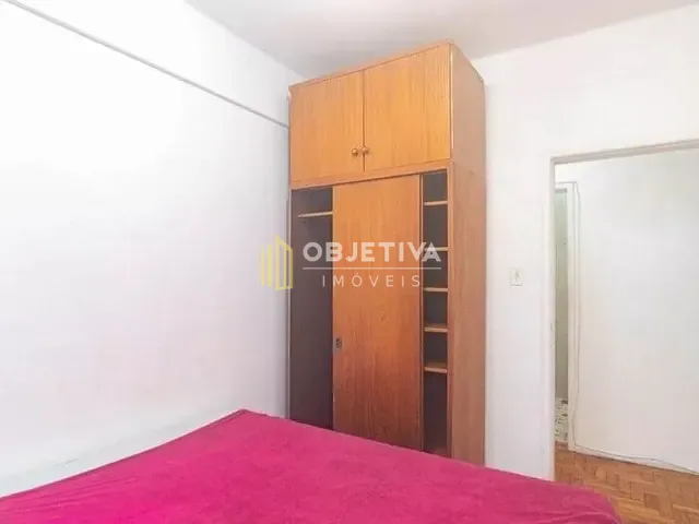 Apartamento 2 quartos e 1 banheiro, à venda, no bairro Moinhos de Vento em Porto Alegre