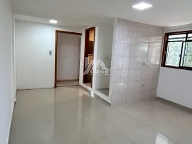 Apartamento 2 quartos e 1 banheiro, à venda ou para alugar, no bairro Santa Cruz em Guarapuava