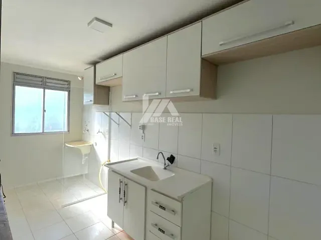 Apartamento com 80m² 2 quartos e 1 banheiro, à venda, no bairro Colônia Dona Luíza em Ponta Grossa