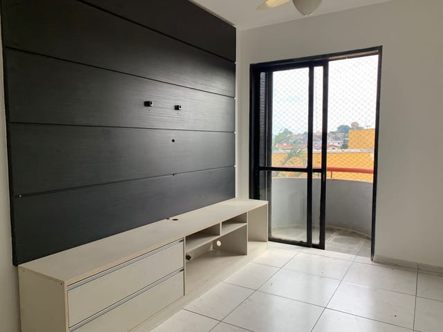 Foto do Apartamento - Apartamento para locação no bairro Padre Eustáquio, com 03 quartos, 02 varandas e vaga de garagem - Belo Horizonte, MG | Laris imóveis