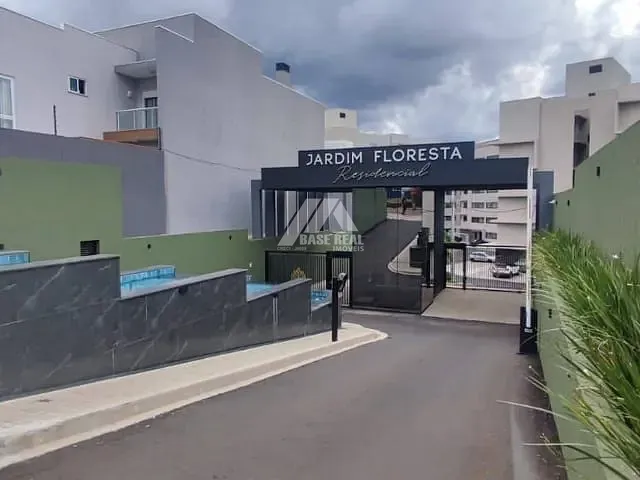 Apartamento 2 quartos e 2 banheiros, à venda ou para alugar, no bairro Santa Cruz em Guarapuava