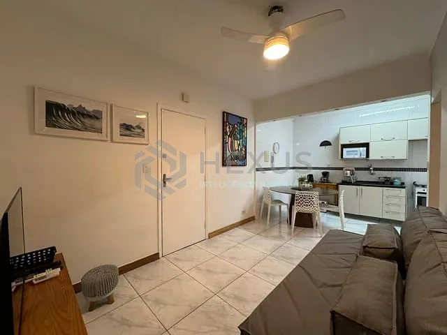 Apartamento 2 quartos e 1 banheiro, à venda, no bairro Tombo em Guarujá