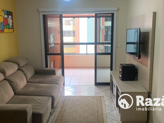 Apartamento 3 quartos e 2 banheiros, para alugar, no bairro Centro em Balneário Camboriú