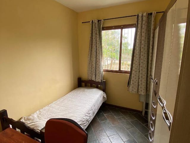 Apartamento 3 quartos e 2 banheiros, para alugar, no bairro Parque Califórnia em Campos dos Goytacazes