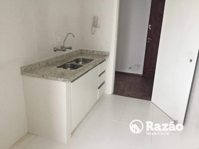 Apartamento 3 quartos e 3 banheiros, para alugar, no bairro Alto da Rua XV em Curitiba