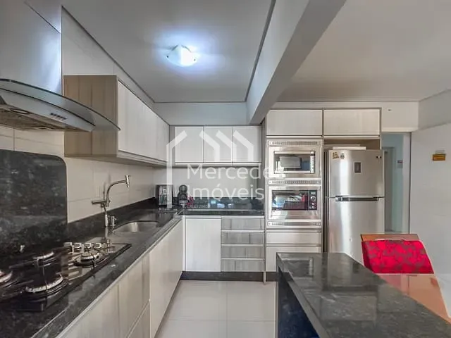 Apartamento 2 quartos e 1 banheiro, à venda, no bairro Barra do Rio em Itajaí