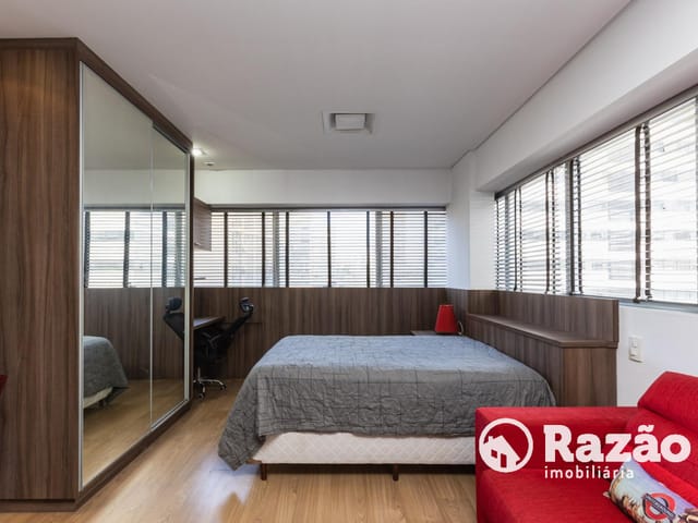Apartamento 1 quarto e 1 banheiro, para alugar, no bairro Centro Cívico em Curitiba