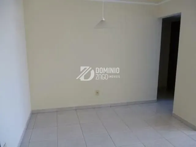 Apartamento 2 quartos e 1 banheiro, à venda, no bairro Bom Retiro em Uberaba