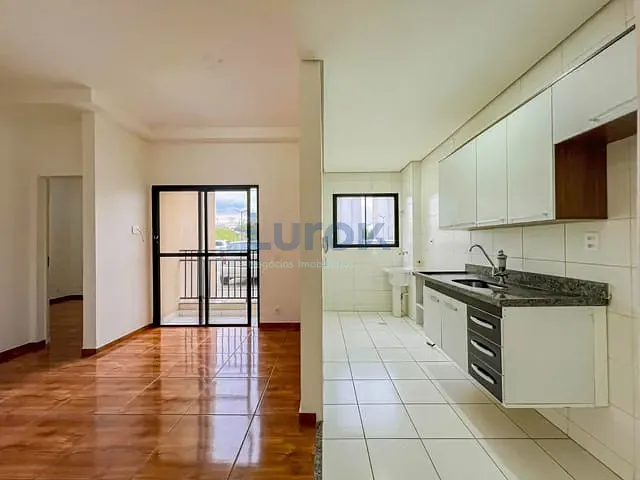 Apartamento 2 quartos e 1 banheiro, à venda ou para alugar, no bairro Vila Sonia em Valinhos