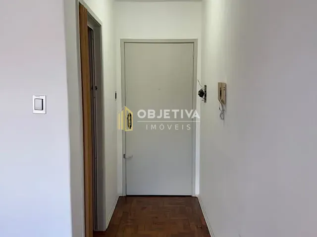 Apartamento com 71m² 2 quartos e 1 banheiro, à venda, no bairro Medianeira em Porto Alegre