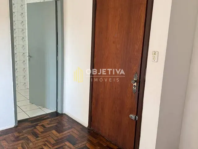 Apartamento com 71m² 2 quartos e 1 banheiro, à venda, no bairro Medianeira em Porto Alegre