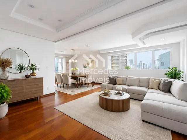 Apartamento com 201m² 3 quartos e 2 banheiros, à venda, no bairro Centro em Itajaí