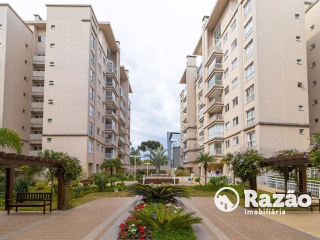 Apartamento 2 quartos e 2 banheiros, para alugar, no bairro Água Verde em Curitiba