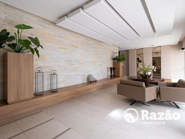 Apartamento 2 quartos e 2 banheiros, para alugar, no bairro Água Verde em Curitiba