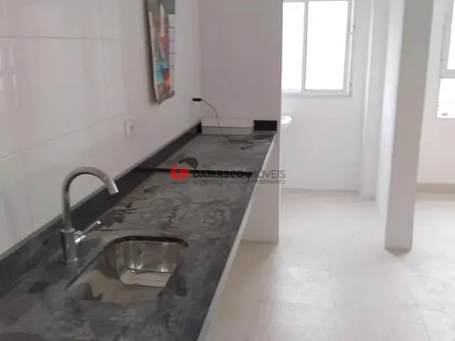 Apartamento 2 quartos e 1 banheiro, para alugar, no bairro Vila Sacadura Cabral em Santo André