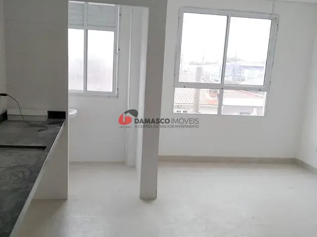 Apartamento 2 quartos e 1 banheiro, para alugar, no bairro Vila Sacadura Cabral em Santo André