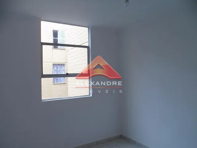 Apartamento com 78m² 2 quartos e 1 banheiro, para alugar, no bairro Vila Industrial em São José dos Campos