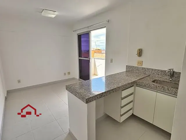 Apartamento com 40m² 1 quarto e 1 banheiro, à venda, no bairro Coração Eucarístico em Belo Horizonte