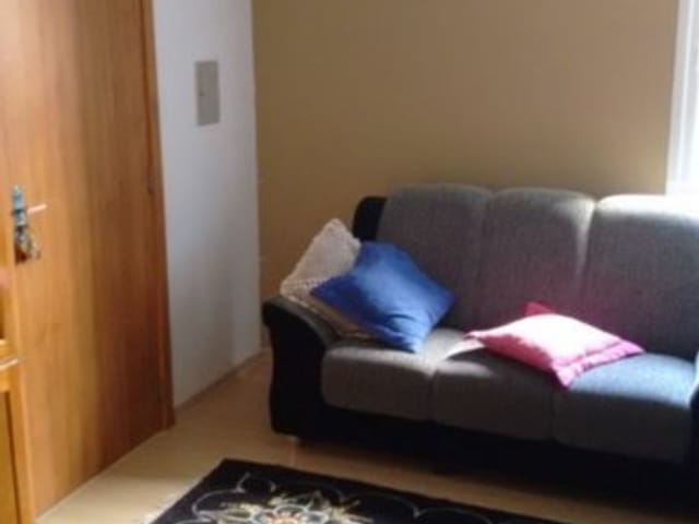 Apartamento 2 quartos e 1 banheiro, à venda, no bairro Cidade Nova em Caxias do Sul