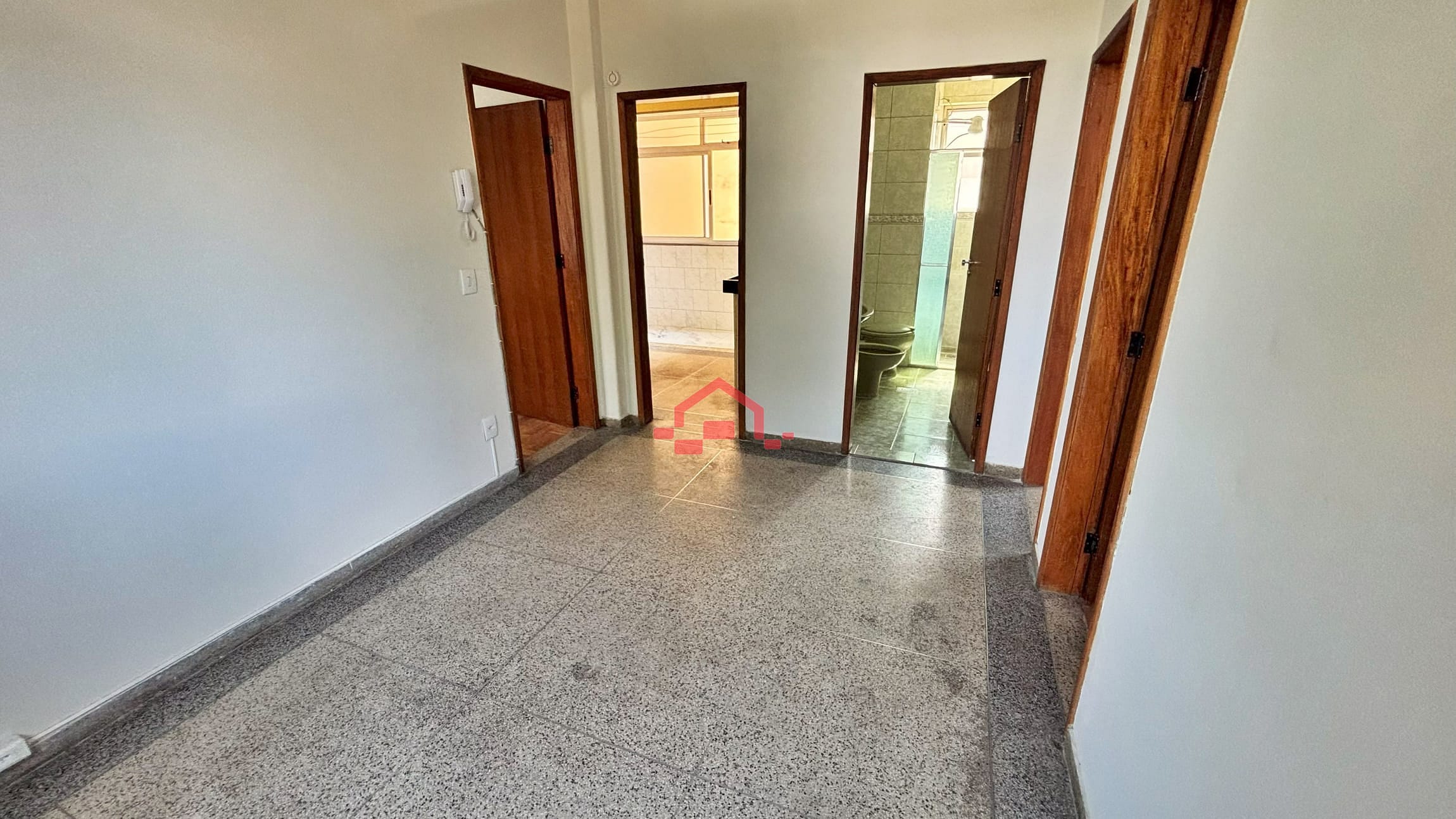 Apartamento para alugar com 2 quartos, 62m² - Foto 7