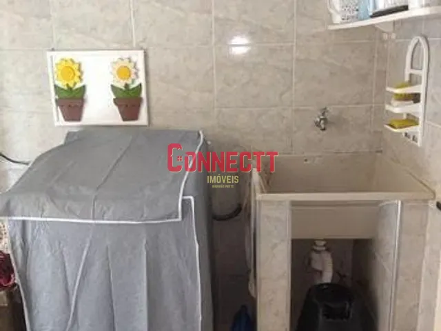 Apartamento 2 quartos e 2 banheiros, à venda, no bairro Sumarezinho em Ribeirão Preto