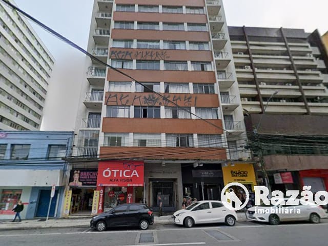 Apartamento 2 quartos e 1 banheiro, para alugar, no bairro Centro em Curitiba