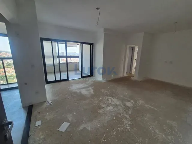 Apartamento com 97m² 3 quartos e 2 banheiros, à venda, no bairro Vila Clayton em Valinhos