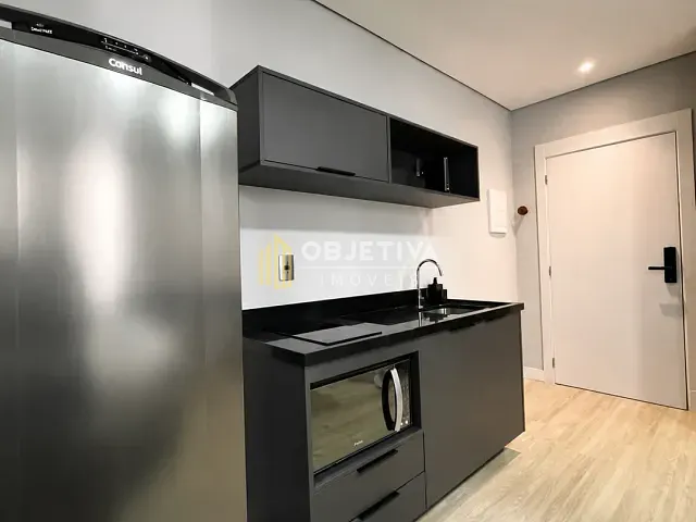 Apartamento 1 quarto e 1 banheiro, para alugar, no bairro Centro Histórico em Porto Alegre