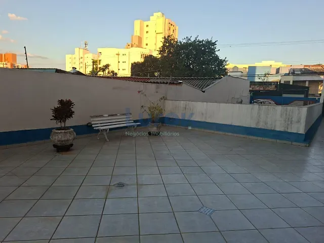 Apartamento com 74m² 2 quartos e 3 banheiros, à venda ou para alugar, no bairro Vila Olivo em Valinhos