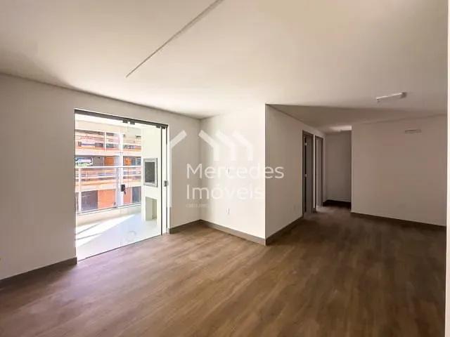Apartamento com 100m² 2 quartos e 2 banheiros, para alugar, no bairro Praia Brava em Itajaí