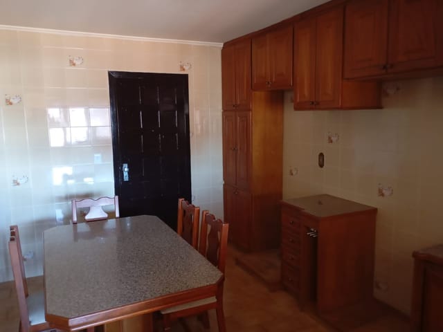 Apartamento 7 quartos e 4 banheiros, à venda ou para alugar, no bairro Ana Rech em Caxias do Sul