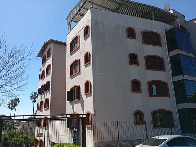 Apartamento 7 quartos e 4 banheiros, à venda, no bairro Ana Rech em Caxias do Sul