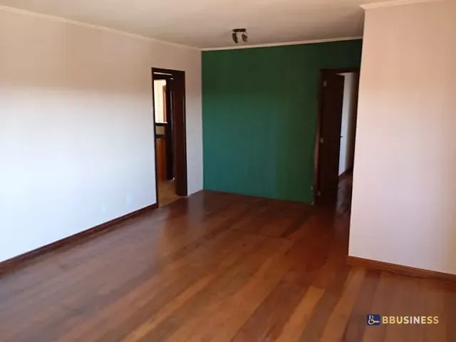 Apartamento 7 quartos e 4 banheiros, à venda ou para alugar, no bairro Ana Rech em Caxias do Sul