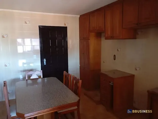 Apartamento 7 quartos e 4 banheiros, à venda ou para alugar, no bairro Ana Rech em Caxias do Sul
