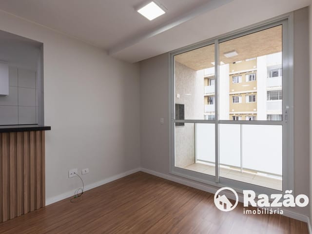 Apartamento 3 quartos e 2 banheiros, para alugar, no bairro Capão Raso em Curitiba