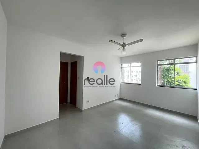 Apartamento 2 quartos e 1 banheiro, para alugar, no bairro Santa Terezinha em Belo Horizonte