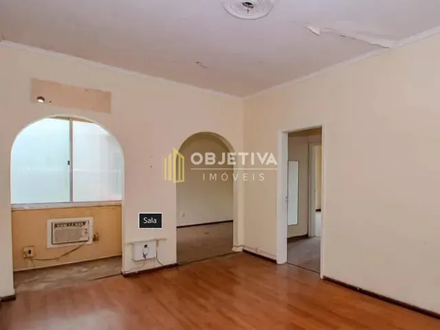 Apartamento 3 quartos e 2 banheiros, à venda, no bairro Petrópolis em Porto Alegre