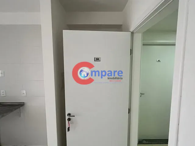 Apartamento 2 quartos e 1 banheiro, à venda ou para alugar, no bairro Vila das Bandeiras em Guarulhos