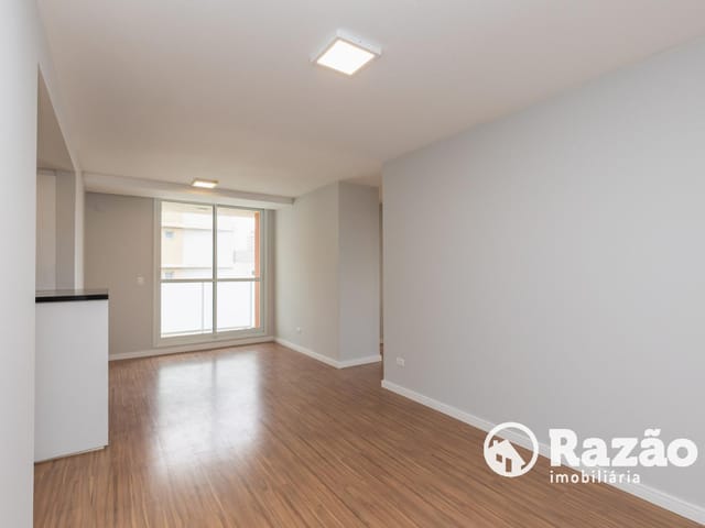 Apartamento 3 quartos e 2 banheiros, para alugar, no bairro Capão Raso em Curitiba